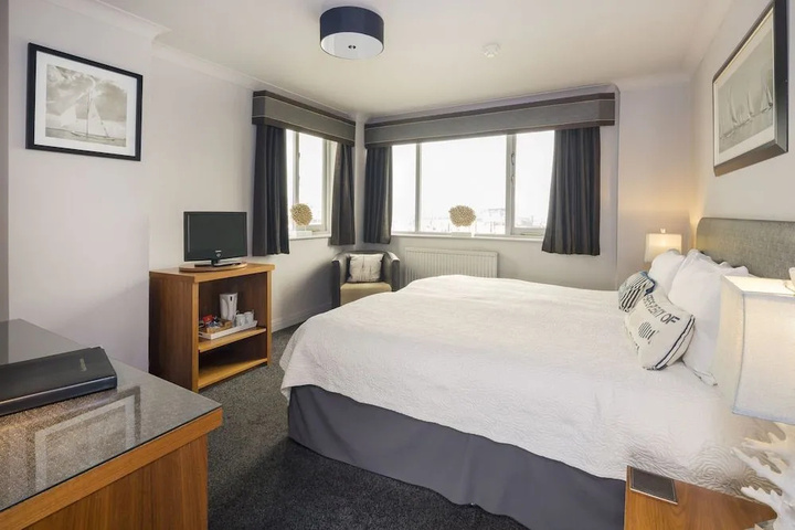guest_rooms