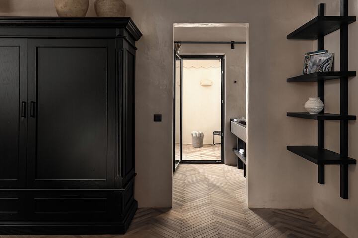 Room 13 of 41