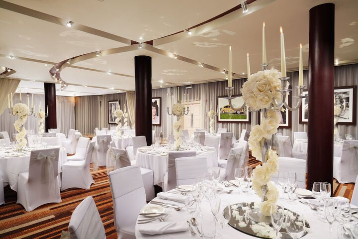 Ballroom/Hall 75 of 94