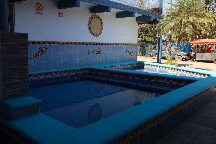 Pool 22 of 27