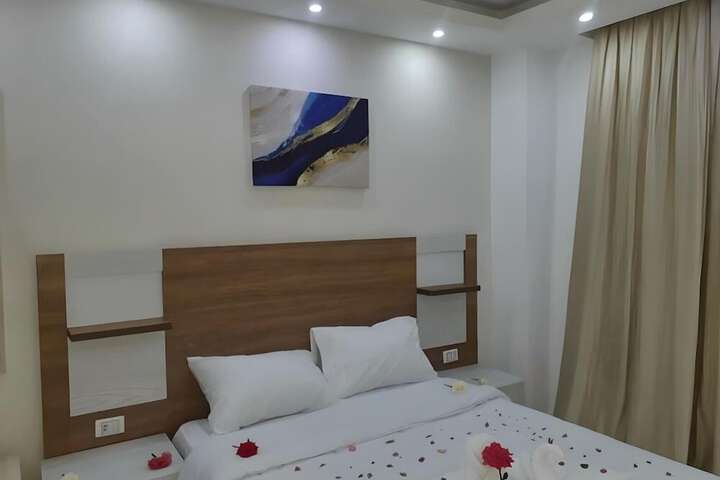 Room 9 of 47