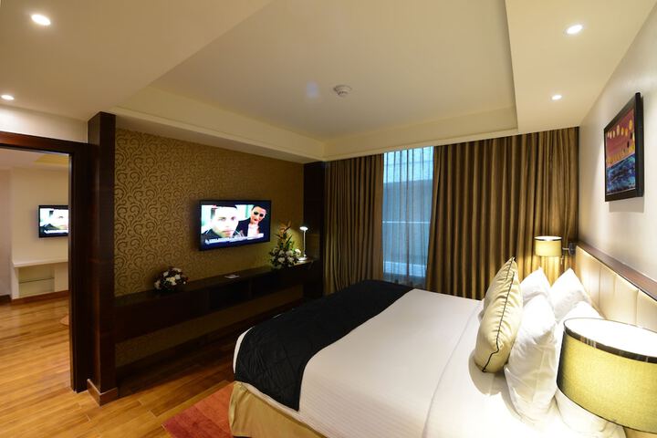 Room 6 of 57