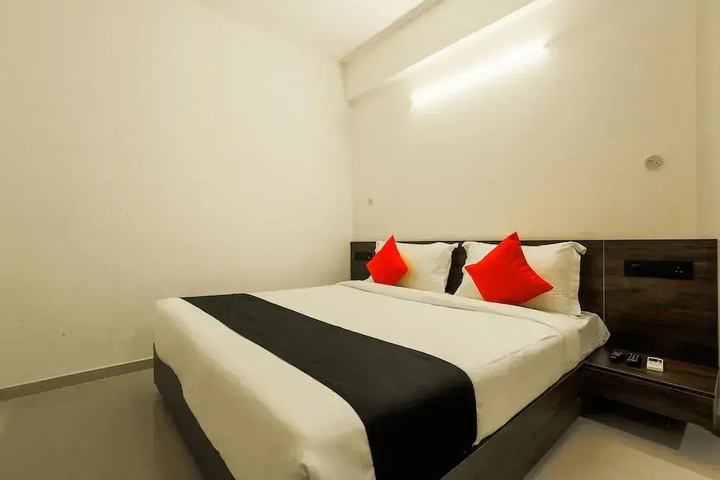 Room 2 of 13
