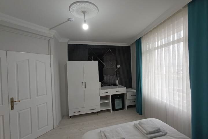 Room 13 of 49