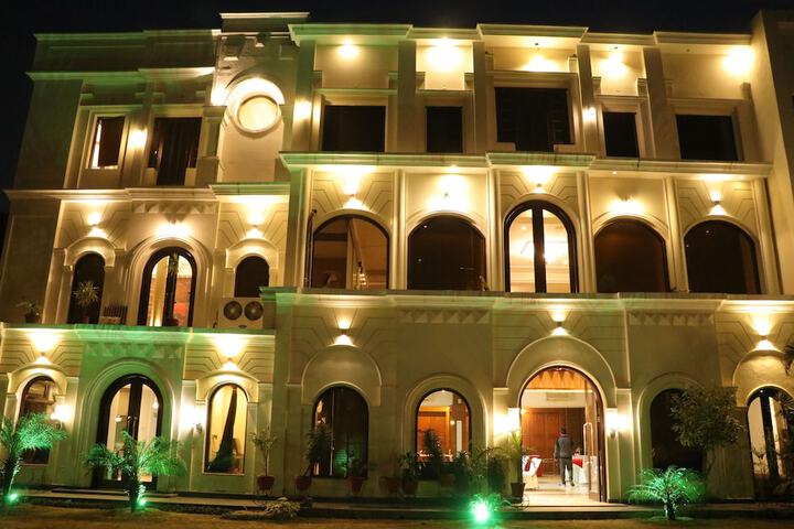 Hotel 18 of 19