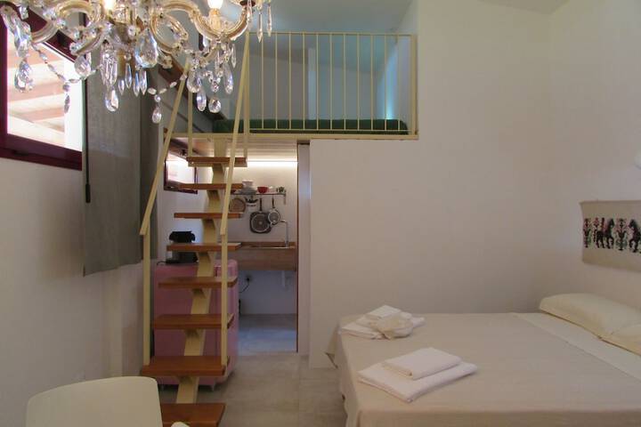 Room 4 of 58
