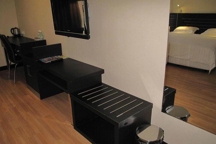Photo 28