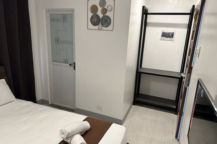 Room 8 of 23