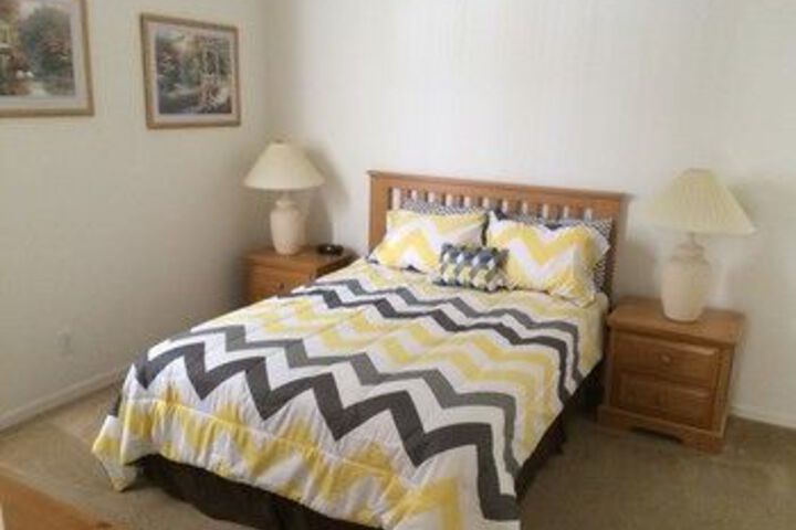 Room 4 of 11