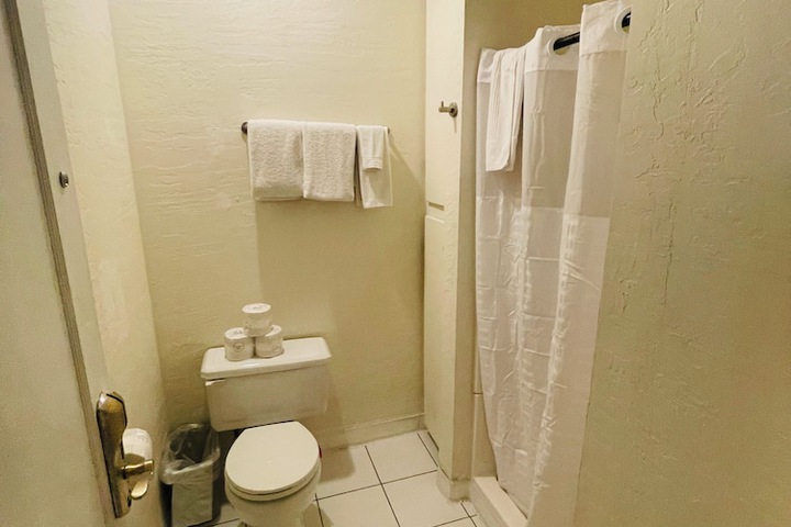 Room 44 of 68
