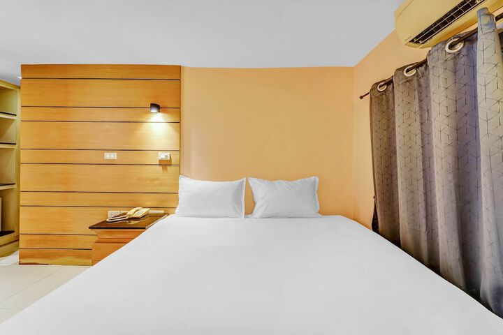 Room 14 of 19