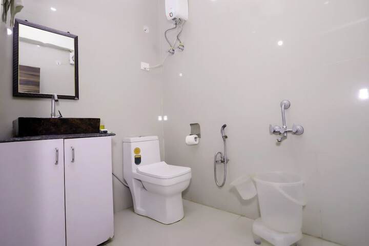 Room 16 of 23