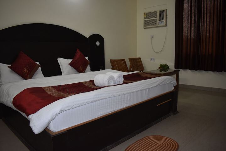 Room 10 of 22