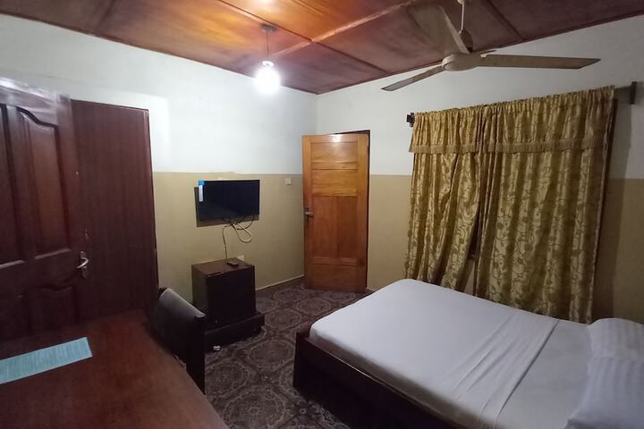 Room 6 of 21