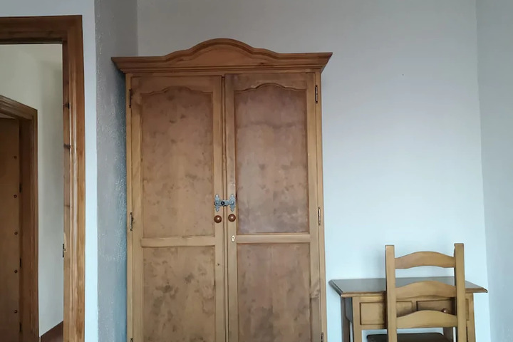 Room 9 of 9