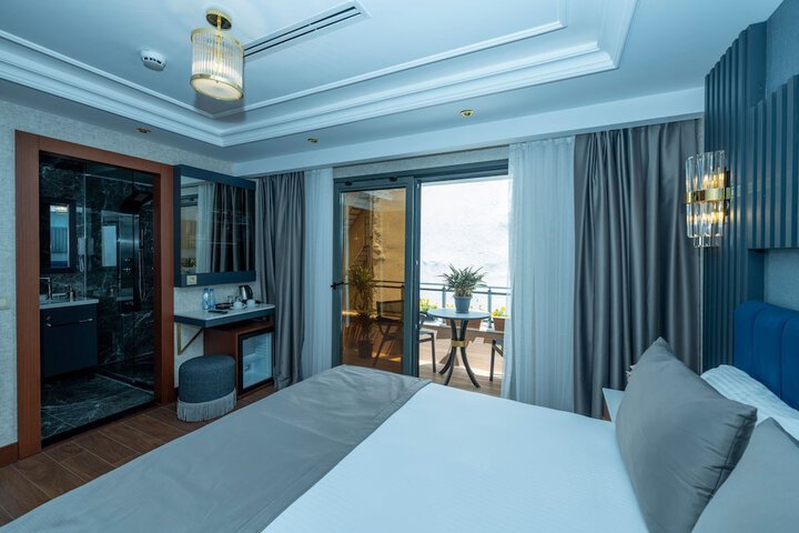 Room 68 of 144