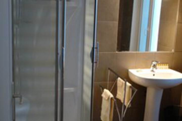Room 2 of 19