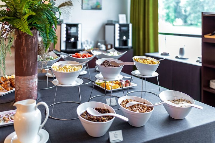 Dining 50 of 67