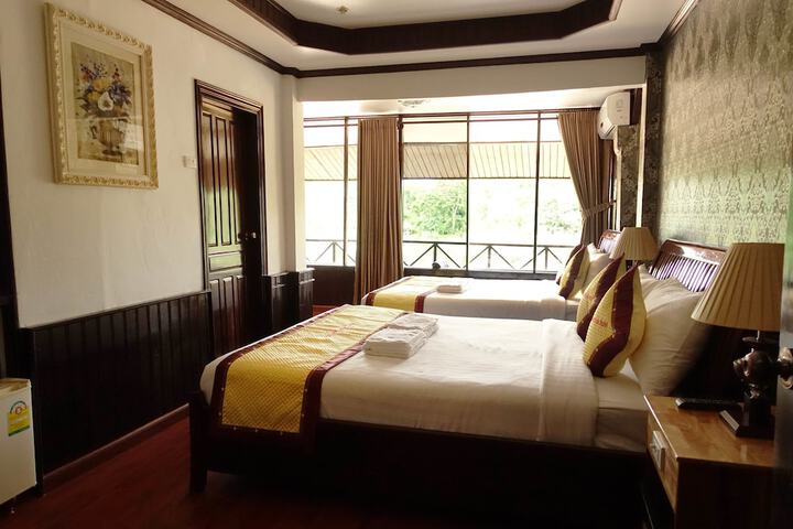 Room 6 of 67