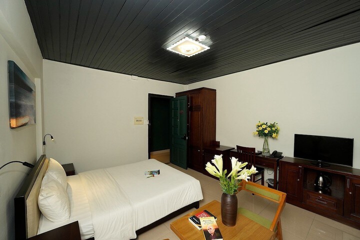 Room 19 of 77