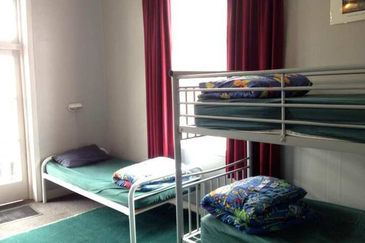 Room 6 of 62