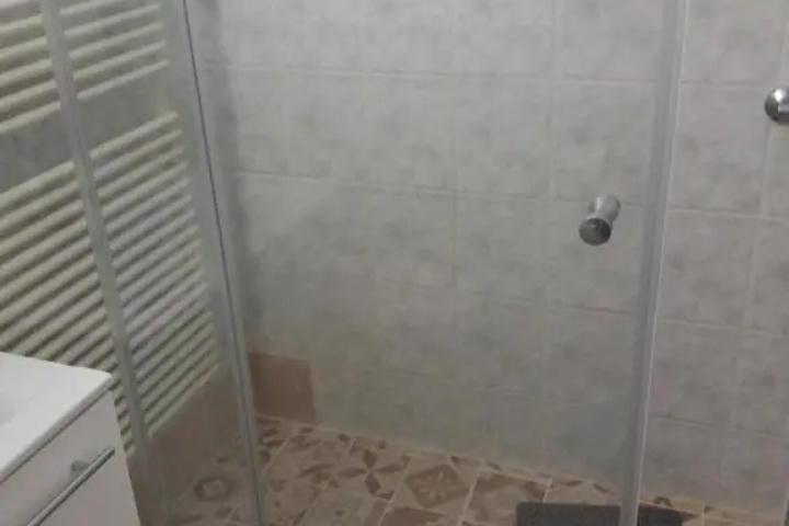Room 7 of 17