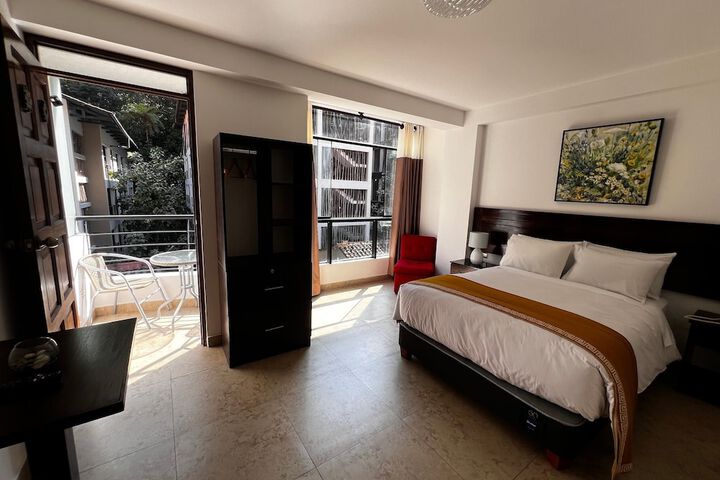 Room 37 of 64