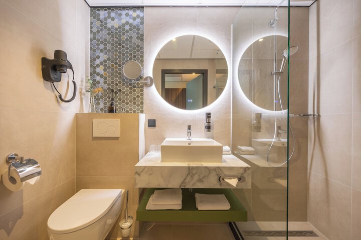 Clean Restrooms
