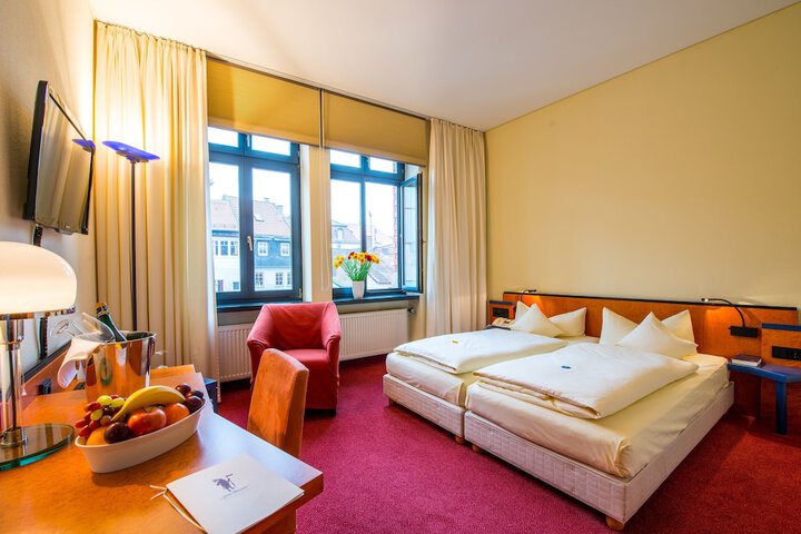 Room 7 of 45