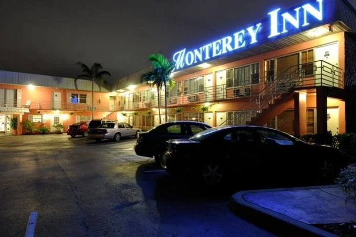 Monterey Inn & Marina
