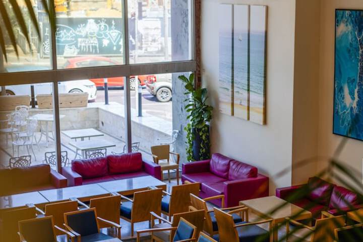 Entrance & Lobby