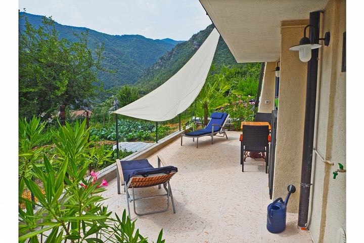 Terrace/Patio 7 of 14