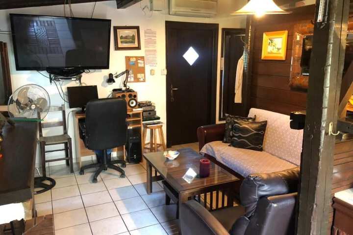 Room 17 of 68