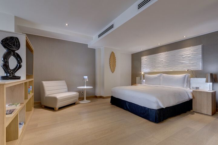 Room 10 of 134