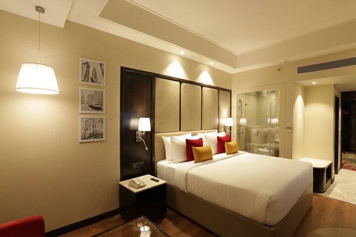 Room 12 of 74