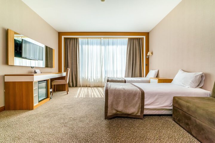 Room 12 of 46