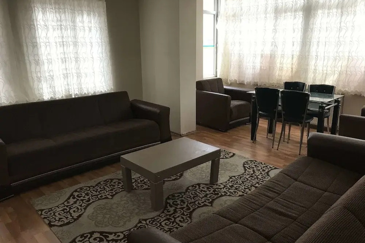 Room 7 of 10