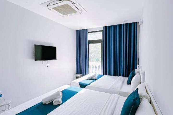 Room 5 of 24