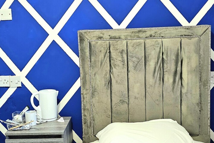 Room 34 of 80
