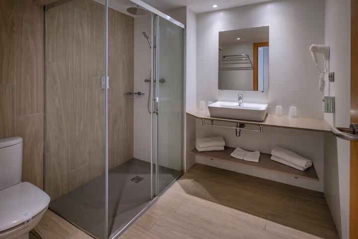 Clean Restrooms