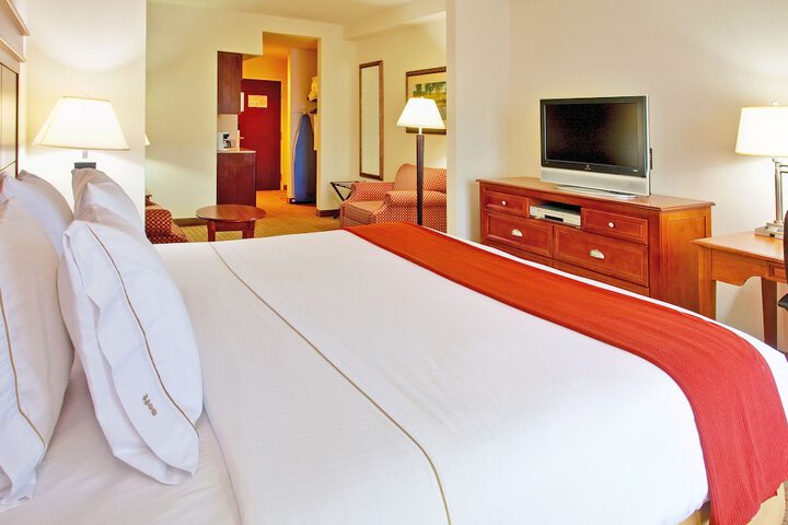 Room 10 of 60