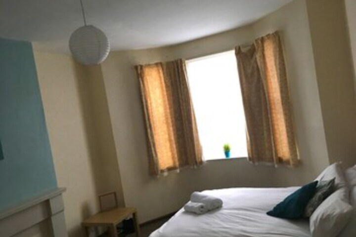 Room 10 of 15