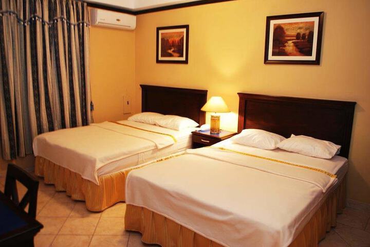 Room 3 of 11