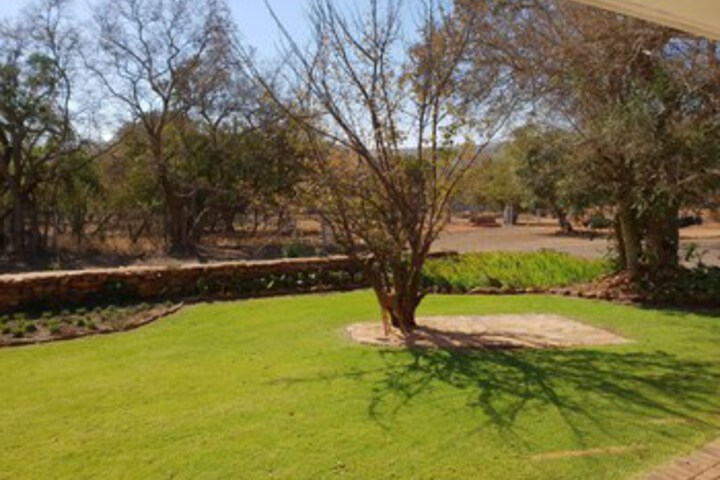 Hotel Exterior 5 of 14