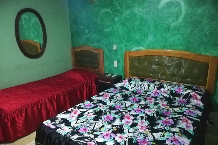 Room 5 of 19