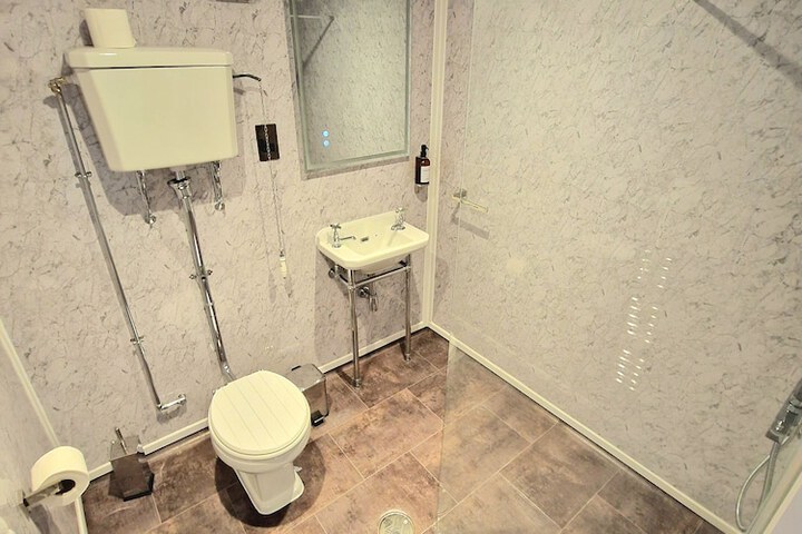 Room 91 of 133