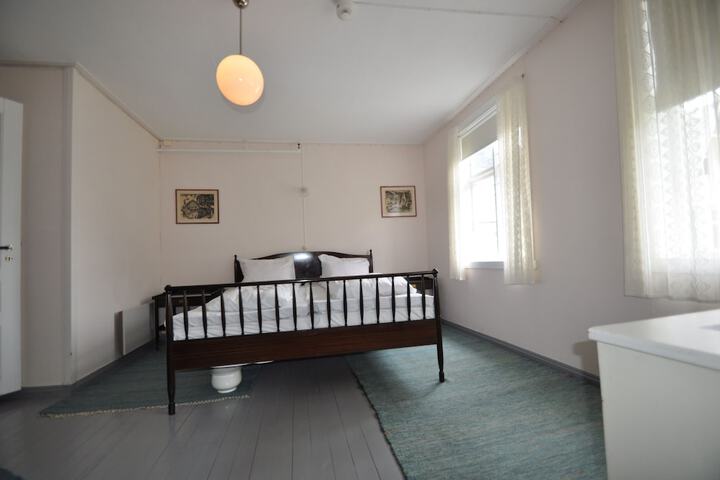 Room 31 of 53