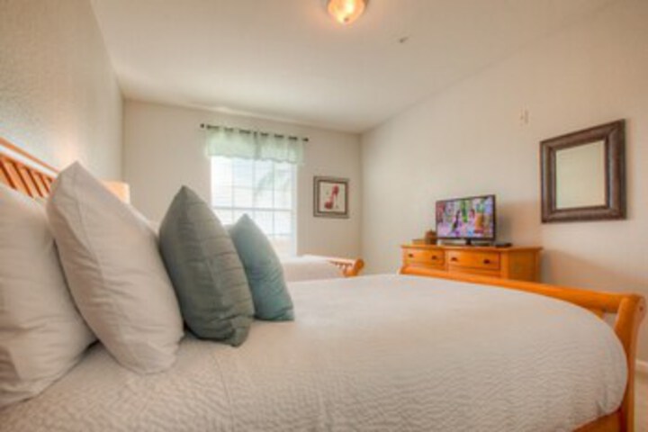 Hotel 18 of 76