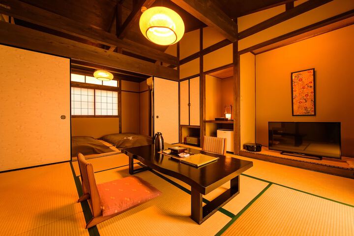 Room 8 of 58