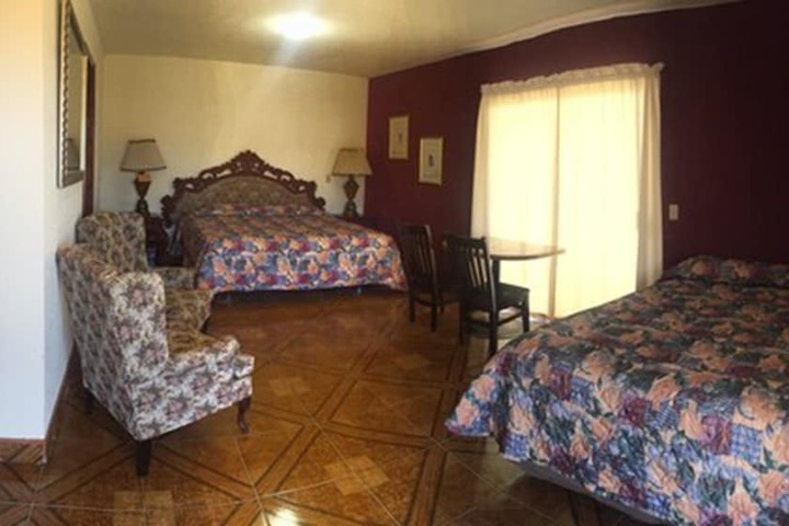 Room 12 of 30